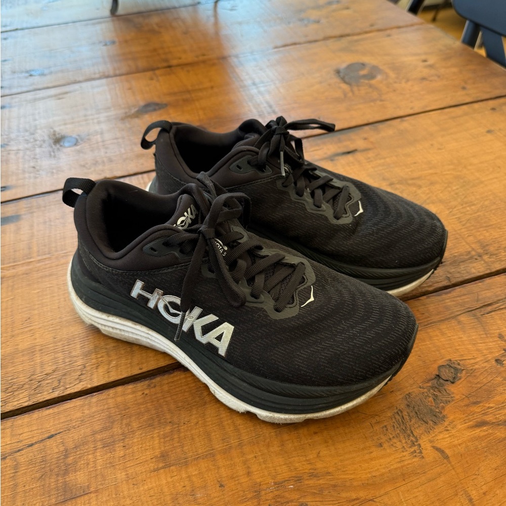 Like new HOKA Women's Gaviota 5 Sneakers Shoes Size 7